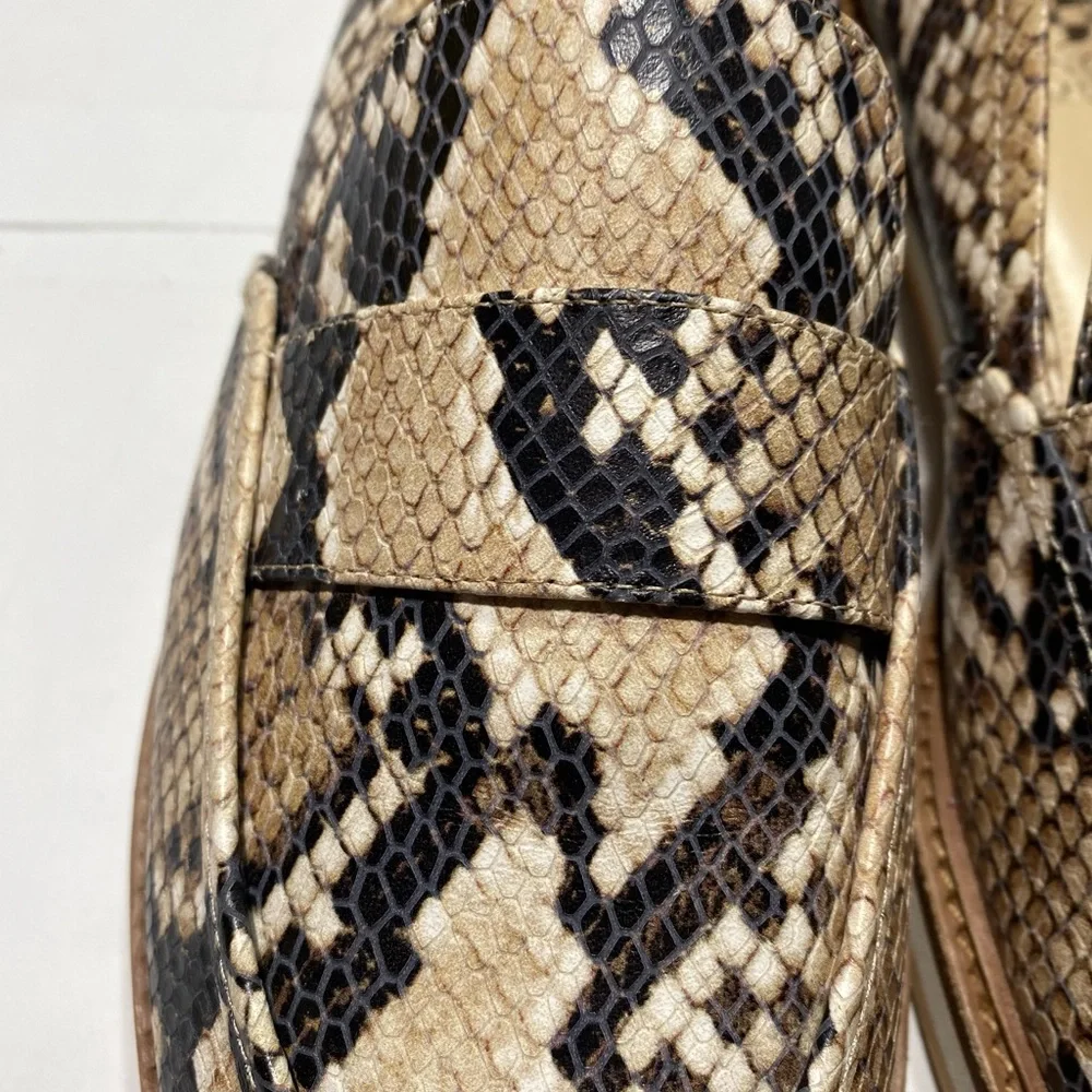 Vince Camuto Leather Tan&Black Snake Print Woman’s Slip  On Loafers 9.5 - Picture 5 of 12